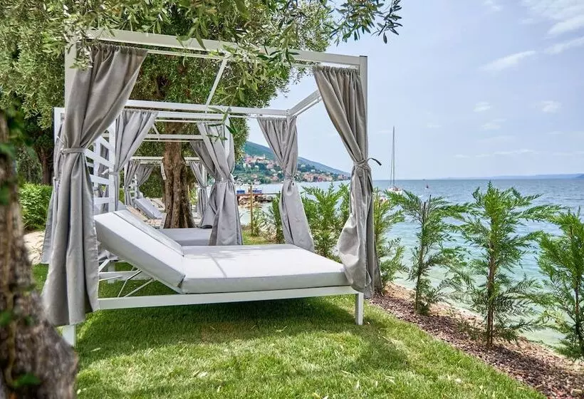 June Stay Lake Garda