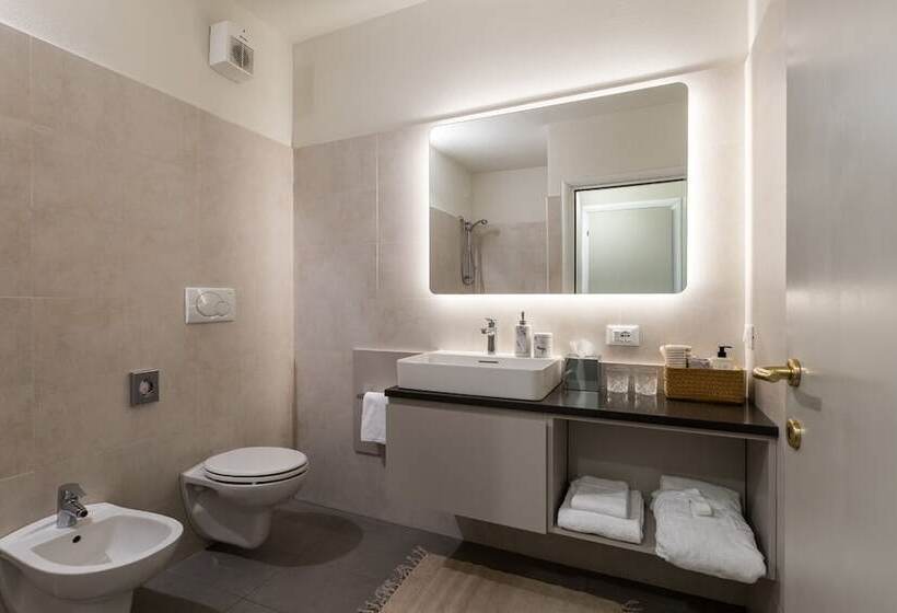 June Stay Lake Garda