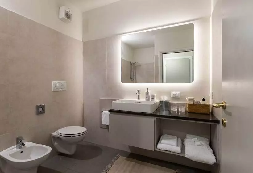 June Stay Lake Garda