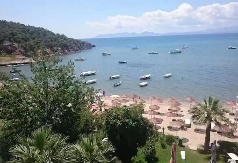 Leone Natural Otel