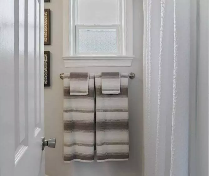 モーテル The Knolls