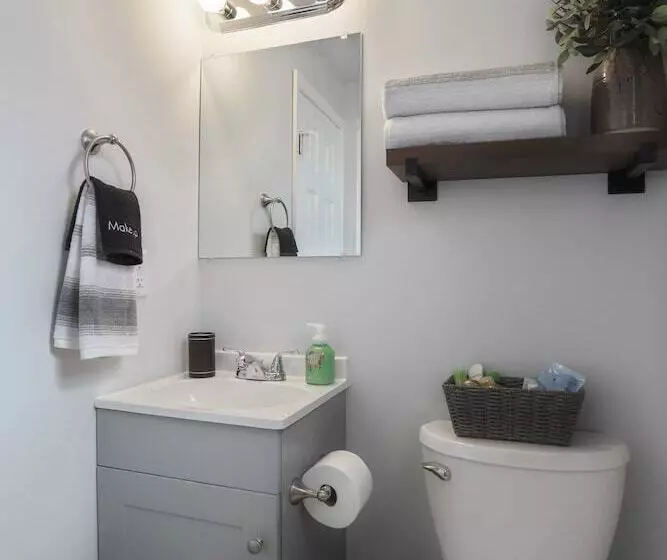 モーテル The Knolls