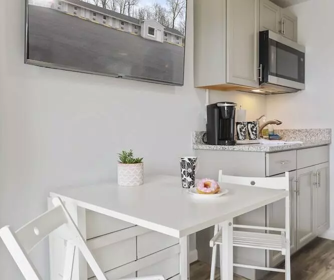 モーテル The Knolls