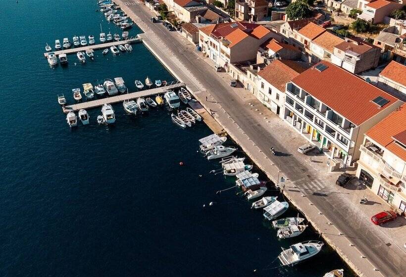 پانسیون Apartments & Rooms Fisherman S Luck