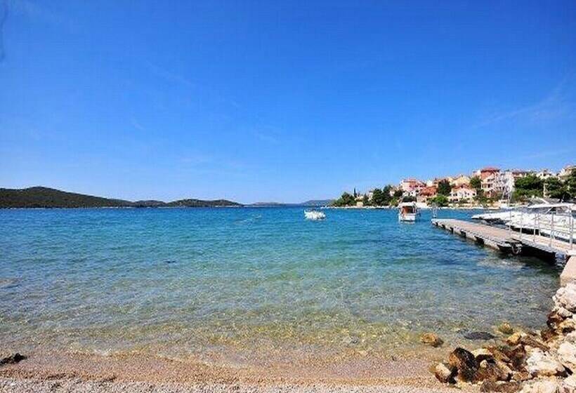 膳宿费 Apartments & Rooms Villa Petra