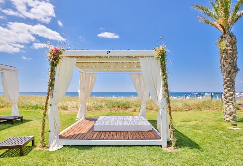 پانسیون Beach Club 93