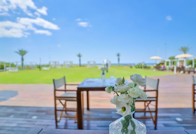 پانسیون Beach Club 93