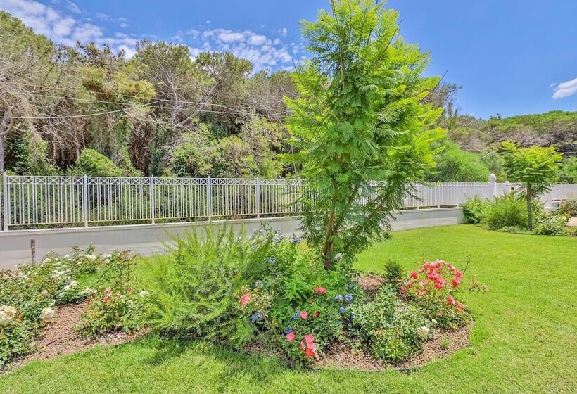 پانسیون Beach Club 93