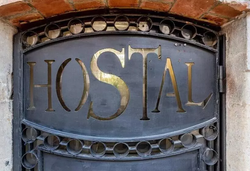 پانسیون Hostal Forum Tarragona