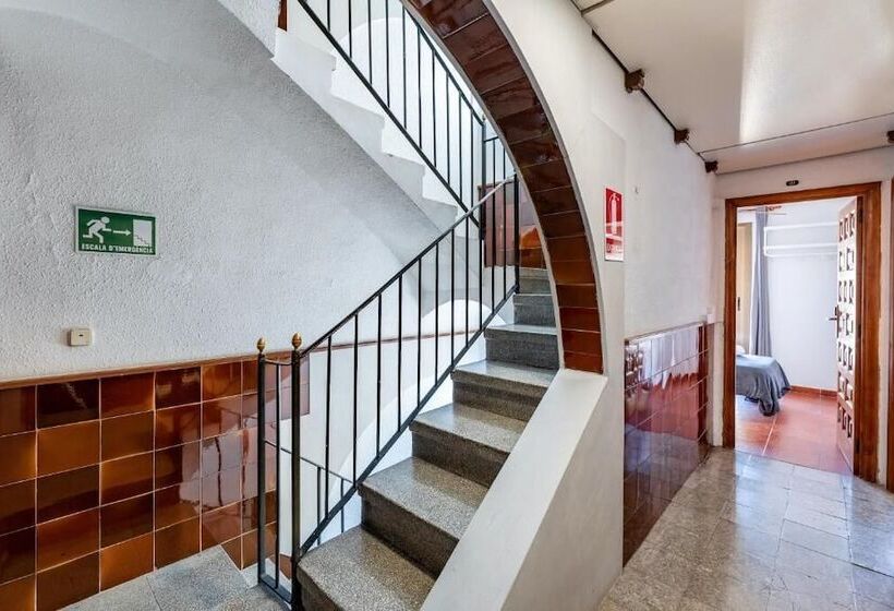 پانسیون Hostal Forum Tarragona