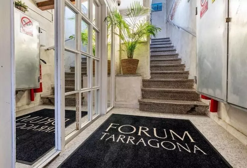پانسیون Hostal Forum Tarragona