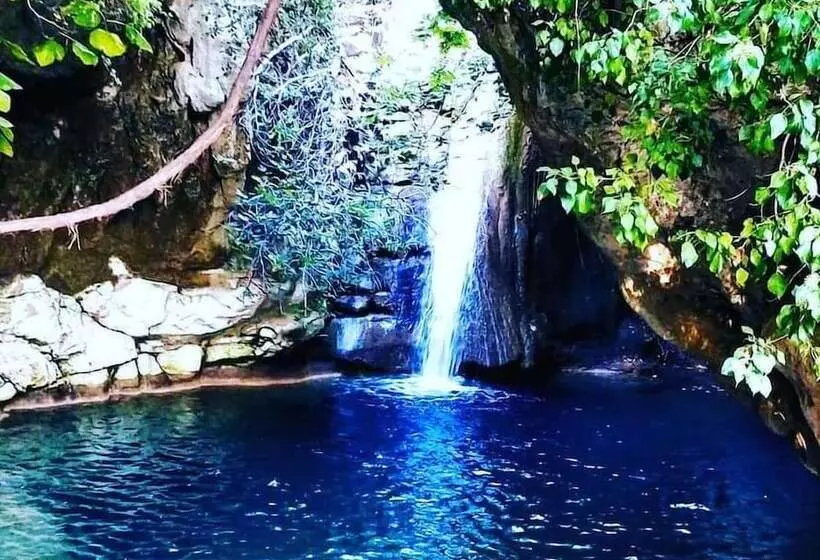 Majatalo Villa Iatrou