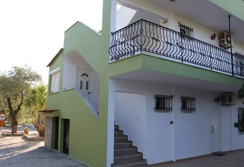 Majatalo Villa Iatrou