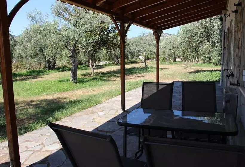 Majatalo Villa Iatrou