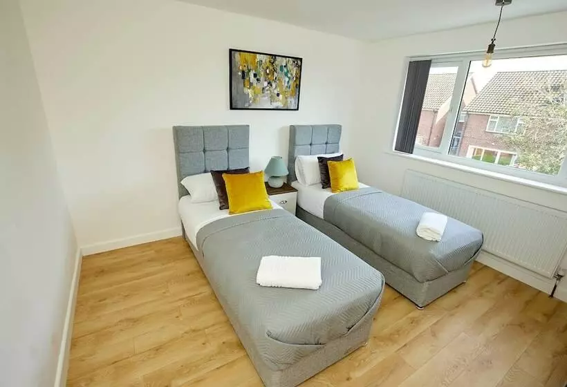 Residenssi Charming 5 Bedroom House In The Heart Of Bexley