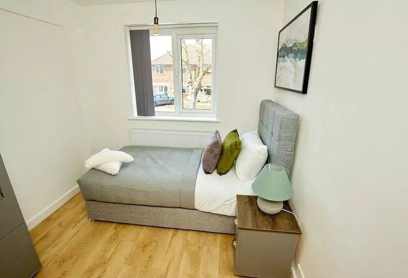 Residenssi Charming 5 Bedroom House In The Heart Of Bexley