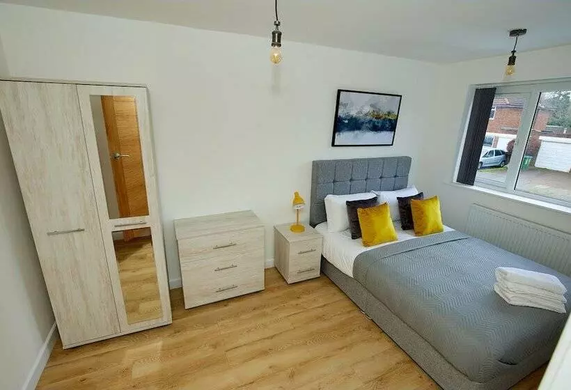 Residenssi Charming 5 Bedroom House In The Heart Of Bexley