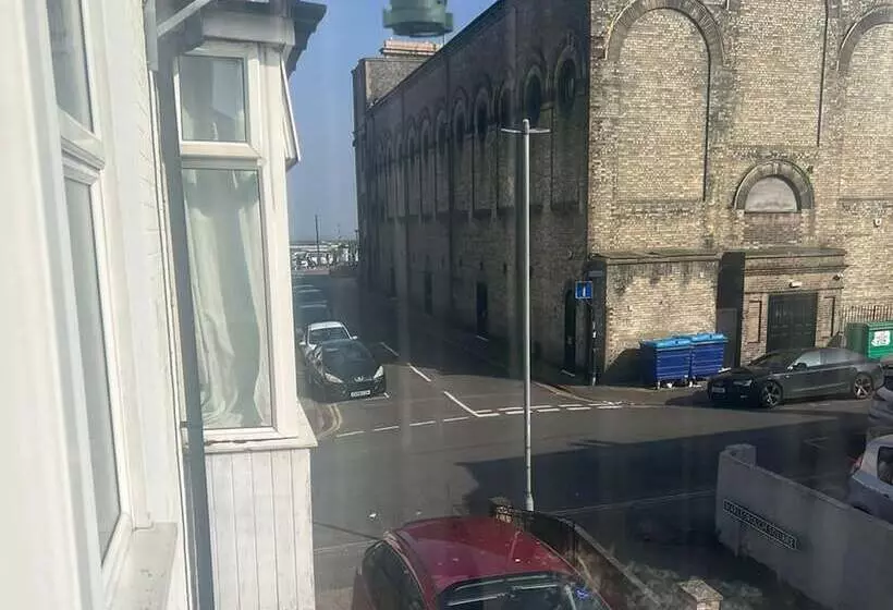 レジデンス Impeccable 3 Bed House In Great Yarmouth