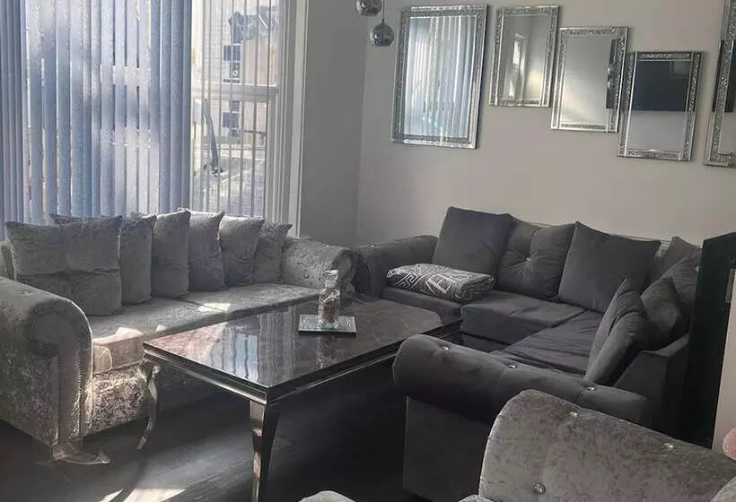 レジデンス Impeccable 3 Bed House In Great Yarmouth