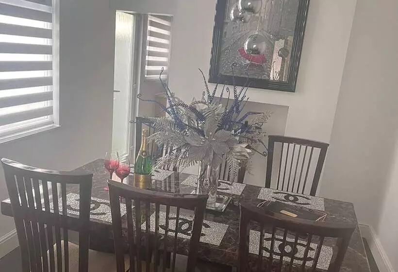 レジデンス Impeccable 3 Bed House In Great Yarmouth