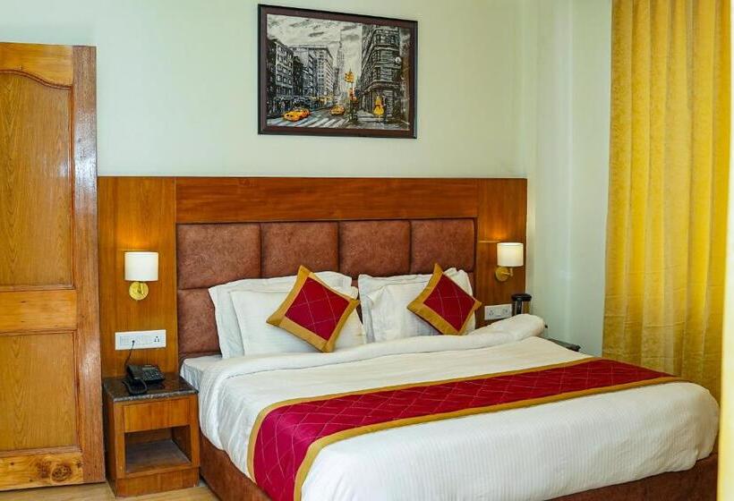 ホテル Comfort Inn Snow Park   Manali