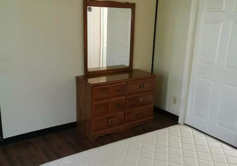 Hotelli Sunrise Tourist Trailer Park