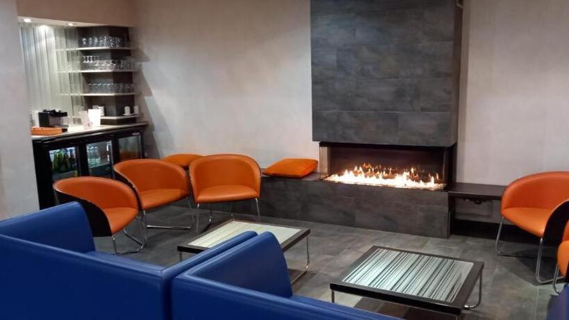 Hotelli 9 Sant Antoni