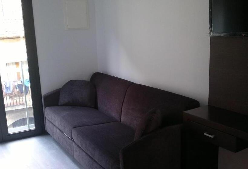 Hotelli 9 Sant Antoni