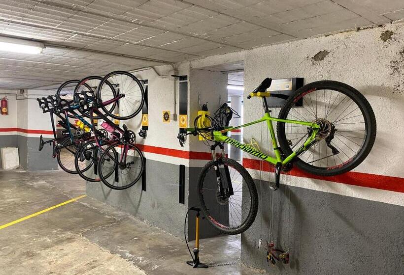 Hotelli 9 Sant Antoni