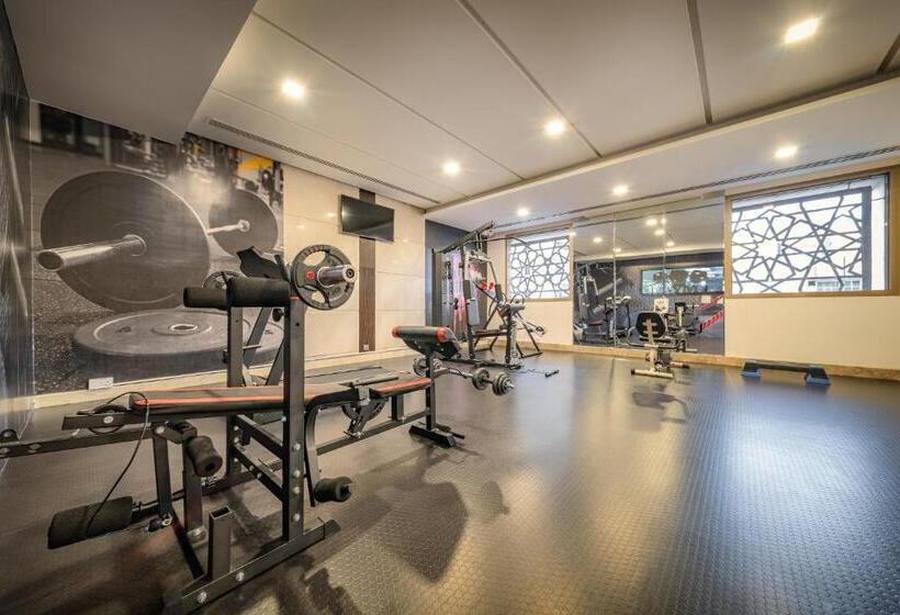 Отель Al Kiswah Towers