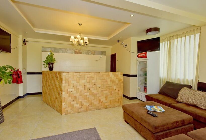 هتل Crystal Beach Inn