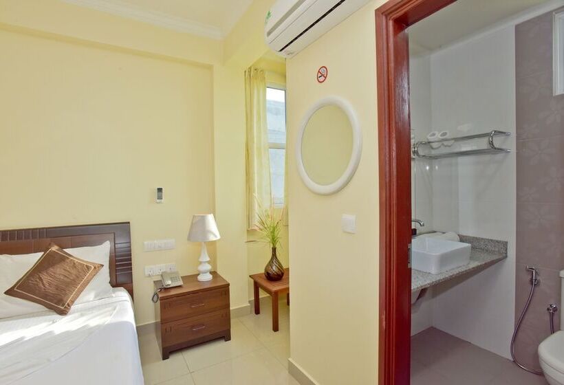 هتل Crystal Beach Inn