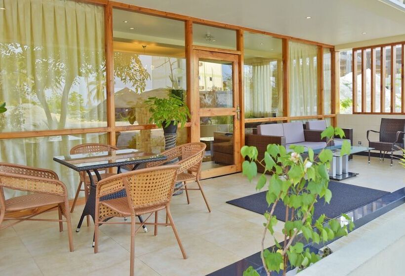 هتل Crystal Beach Inn