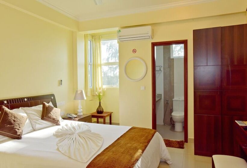 هتل Crystal Beach Inn