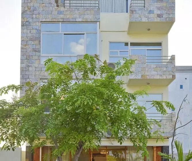 هتل Crystal Beach Inn