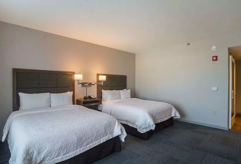 Hotelli Hampton Inn Chicago North-loyola Station