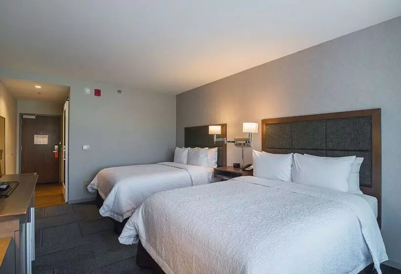 Hotelli Hampton Inn Chicago North-loyola Station