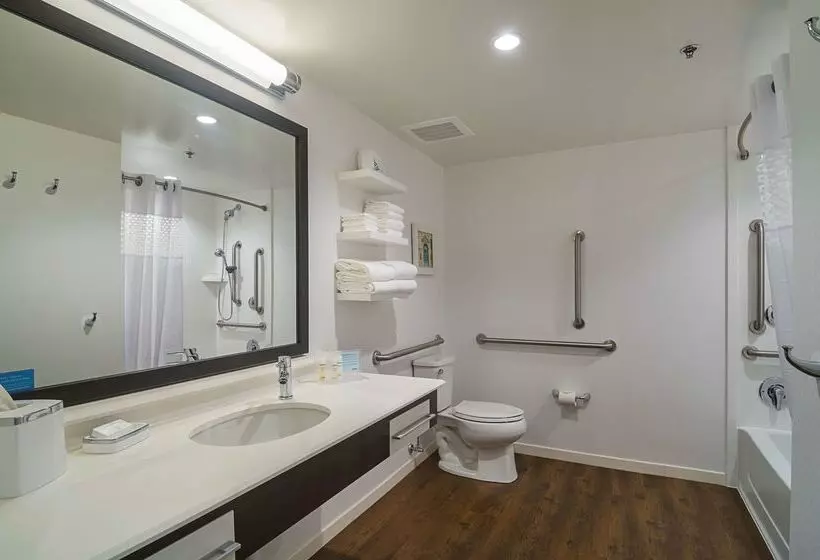 Hotelli Hampton Inn Chicago North-loyola Station