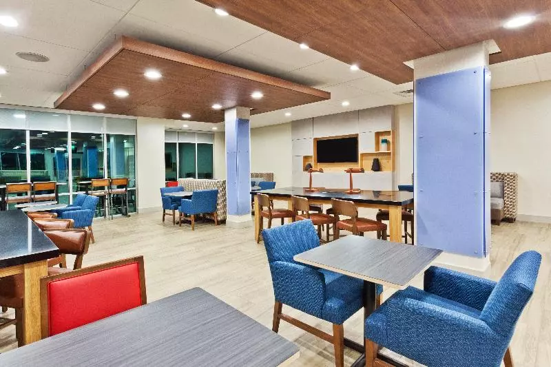 ホテル Holiday Inn Express & Suites Cartersville, An Ihg