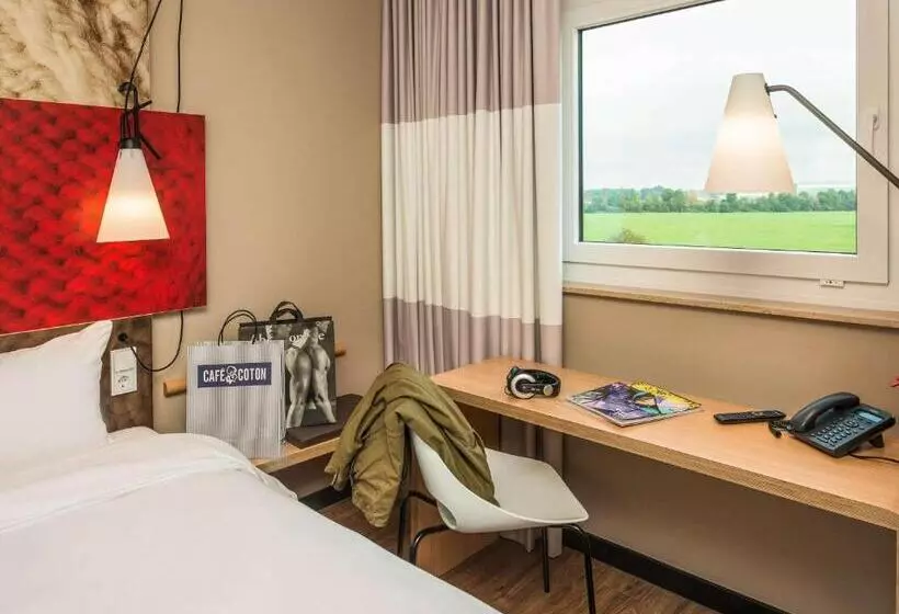 ホテル Ibis Muenchen Airport Sued