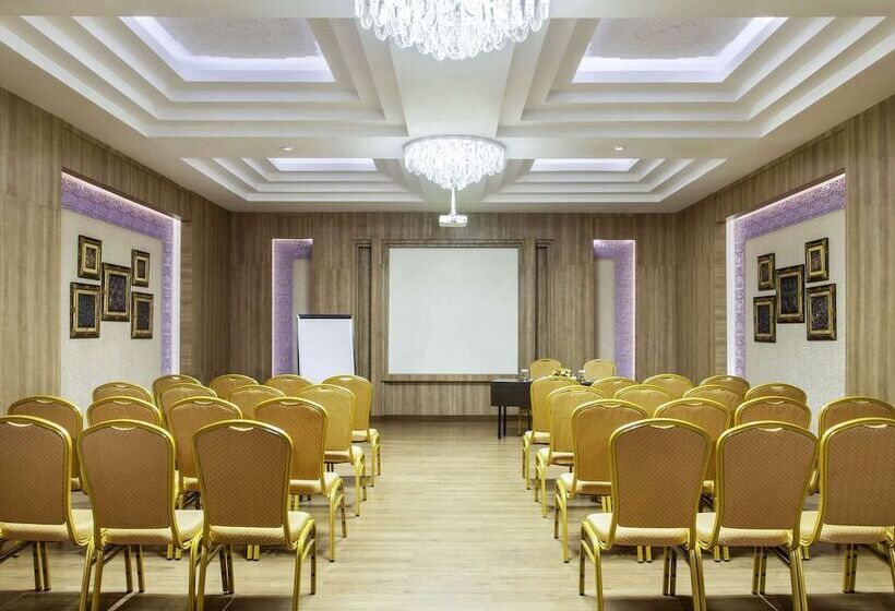 酒店 Ibis Yogyakarta Adi Sucipto