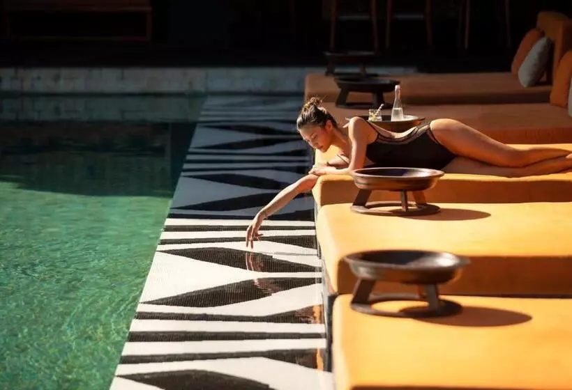 ホテル Indigo Bali Seminyak Beach, An Ihg