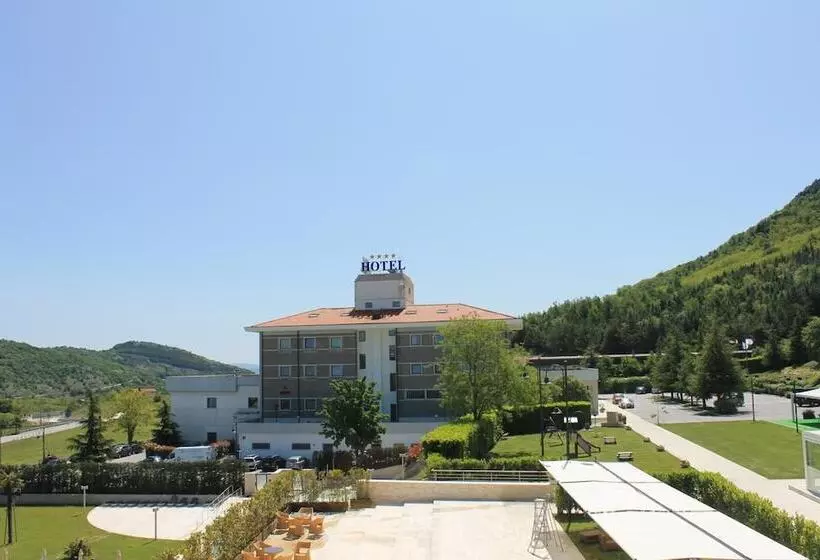ホテル La Fonte dell'Astore