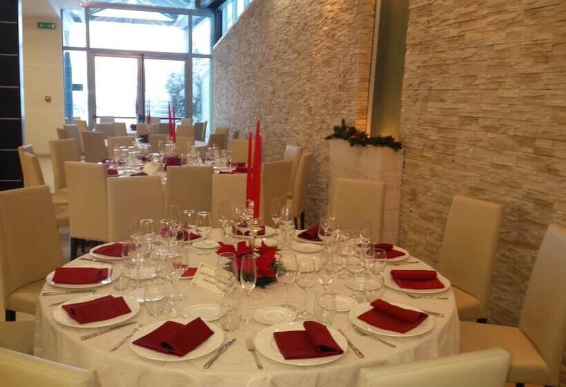 酒店 La Fonte dell'Astore