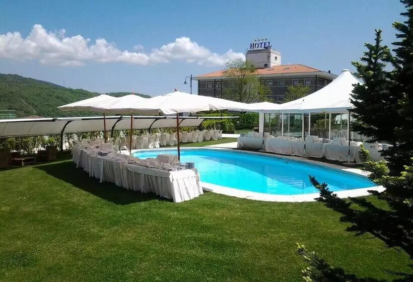 ホテル La Fonte dell'Astore
