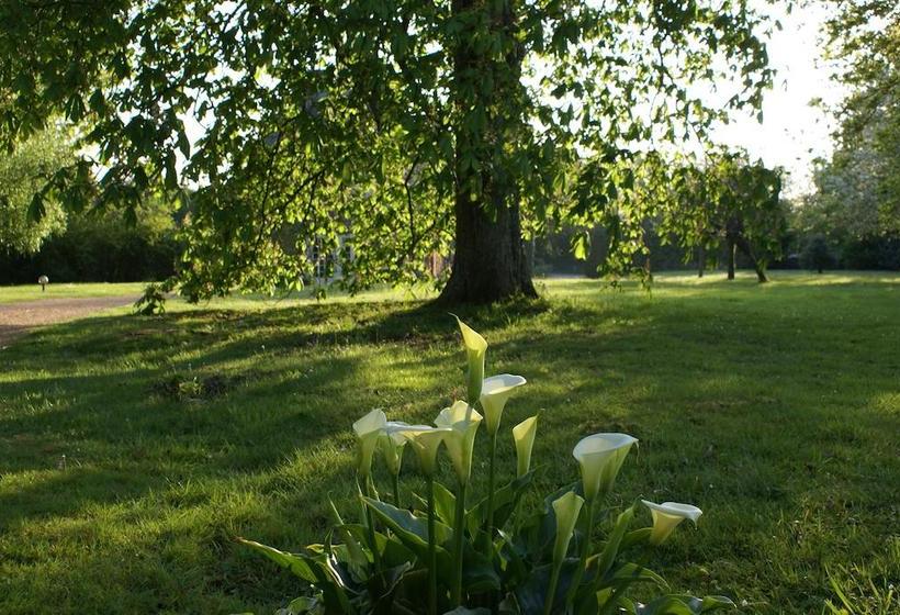 هتل Le Domaine De La Vallee