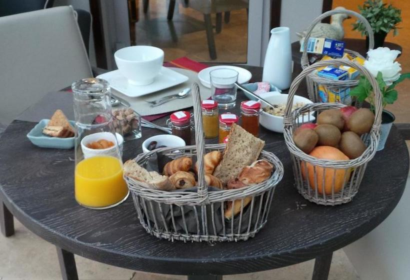 هتل Le Domaine De La Vallee