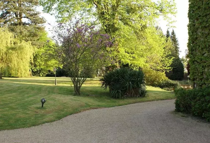 هتل Le Domaine De La Vallee