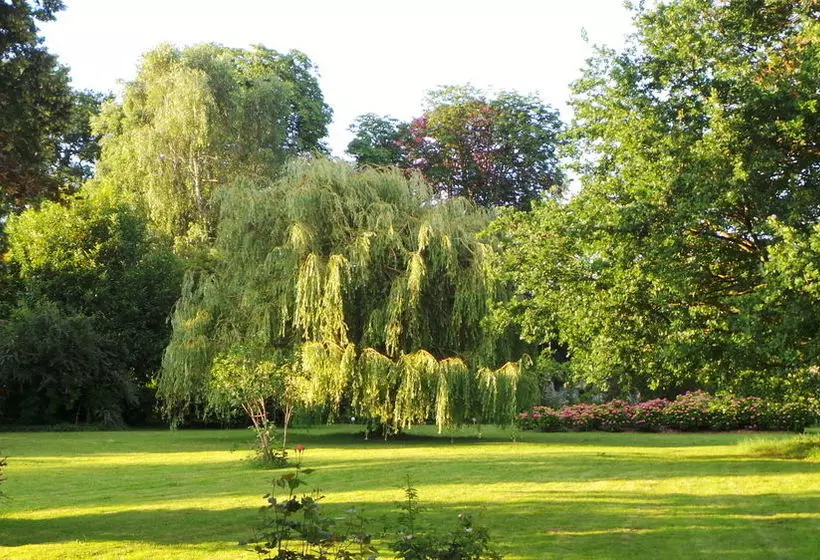 هتل Le Domaine De La Vallee