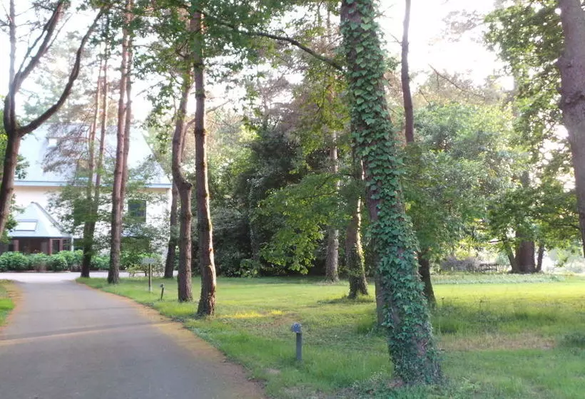 هتل Le Domaine De La Vallee